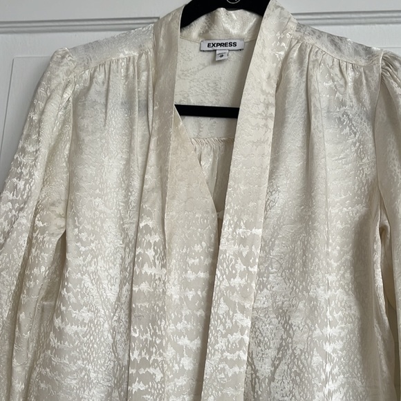 Express top - Picture 2 of 7